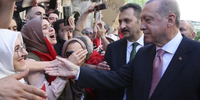 Ο Ερντογάν στο Σεράγεβο: Η προεκλογική περιοδεία ενός Σουλτάνου