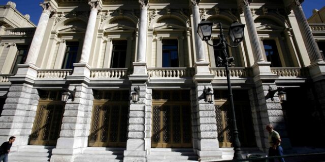 Το νέο Διοικητικό Συμβούλιο στο Εθνικό Θέατρο