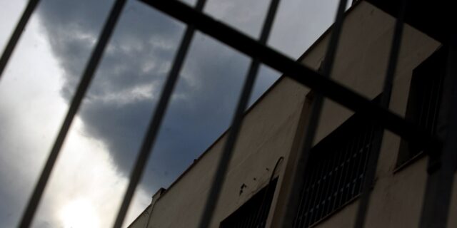 Γιατροί χορηγούσαν ψευδείς γνωματεύσεις τοξικοεξάρτησης σε μέλη εγκληματικής οργάνωσης