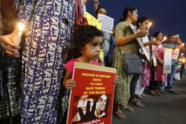 Ινδία: 22 συλλήψεις για τρεις διαφορετικές υποθέσεις βιασμού εφήβων