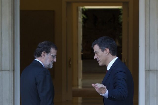Ισπανία: Ο Ραχόι φεύγει από τον πρωθυπουργικό θώκο, ο Σάντσεθ έρχεται