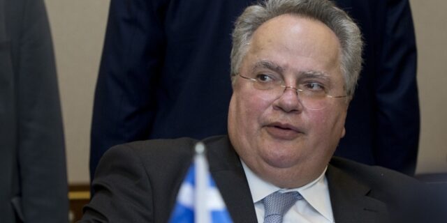 Κοτζιάς: Αντί να κάνουν αυτοκριτική, βρίζουν