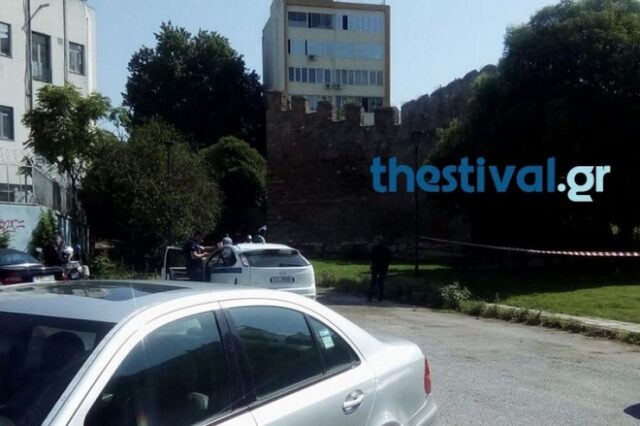 Νεαρός βρέθηκε κρεμασμένος έξω από το Δικαστικό Μέγαρο Θεσσαλονίκης
