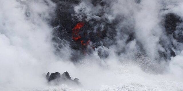 Χαβάη: “Ιπτάμενη” λάβα τραυματίζει 23 τουρίστες