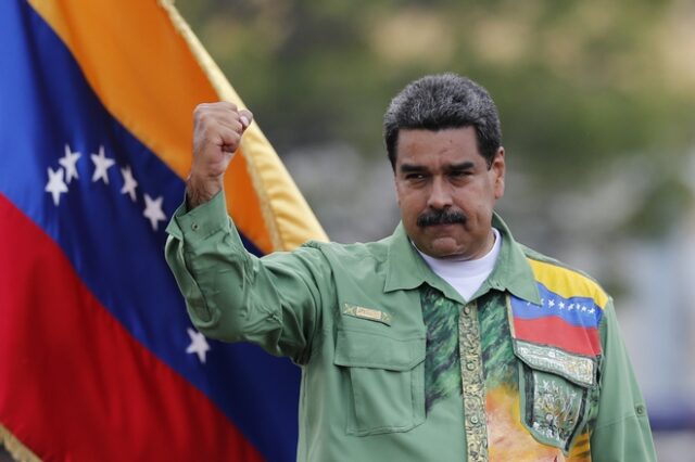 Ο διχασμός στη Βενεζουέλα “σπάει” στα δύο την Λατινική Αμερική