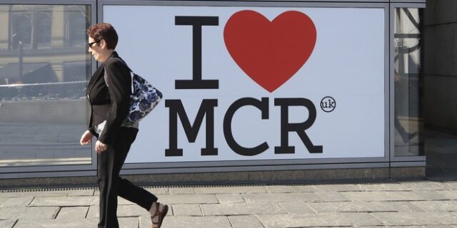 Το μήνυμα της Αριάνα Γκράντε για τον έναν χρόνο από τη σφαγή στο Μάντσεστερ