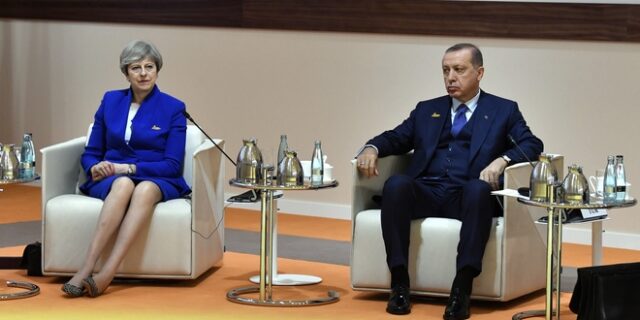 Συνάντηση Μέι – Ερντογάν στο Λονδίνο στις 15 Μαΐου