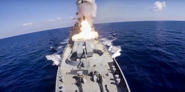 Εντολή Πούτιν: Ρωσικά πλοία με κρουζ Kalibr θα περιπολούν στη Μεσόγειο