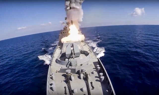 Εντολή Πούτιν: Ρωσικά πλοία με κρουζ Kalibr θα περιπολούν στη Μεσόγειο