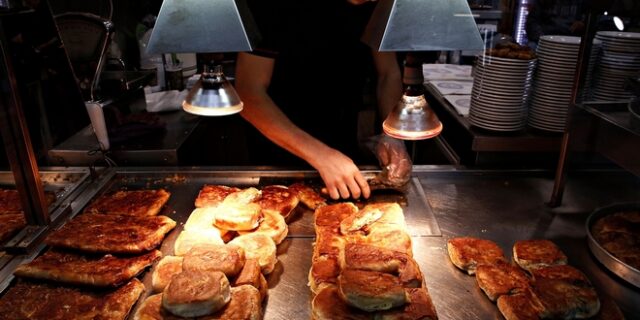 Χάρη στην μπουγάτσα η Θεσσαλονίκη μπήκε στις 100 καλύτερες πόλεις με τοπικές λιχουδιές