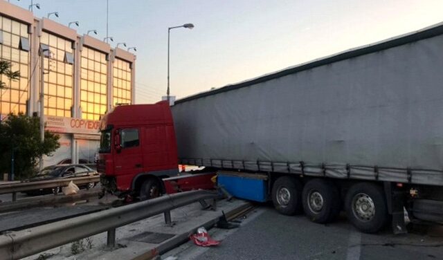 Τροχαίο στον Κηφισό: Κακουργηματική δίωξη στον οδηγό της νταλίκας