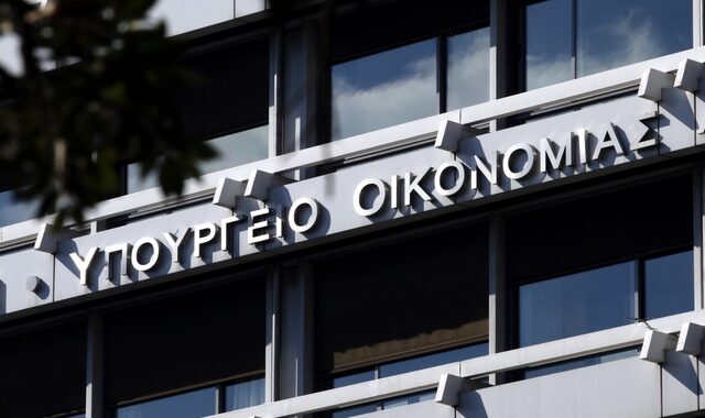 Στα 2,62 δις τα ληξιπρόθεσμα του δημοσίου σε ιδιώτες τον Οκτώβριο