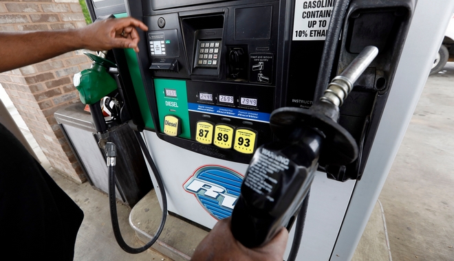 “Καλπάζει” η τιμή του πετρελαίου – Στα υψηλότερα επίπεδα από τον Νοέμβριο του 2014