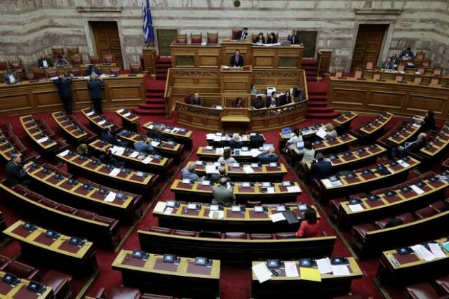 Βουλή: Συνεχίζεται η συζήτηση για τη παροχή ψήφου εμπιστοσύνης στην κυβέρνηση