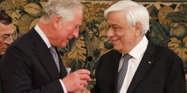 Στα ελληνικά μίλησε ο Κάρολος: “Είμαστε όλοι Έλληνες”