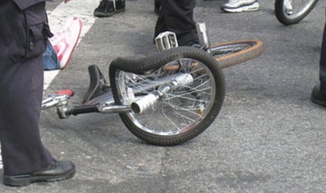Παραδόθηκε η οδηγός που σκότωσε τον 57χρονο ποδηλάτη στα Χανιά