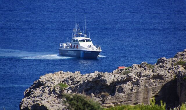 Κύθηρα: Εντοπίστηκε ιστιοφόρο με περίπου 70 μετανάστες και πρόσφυγες