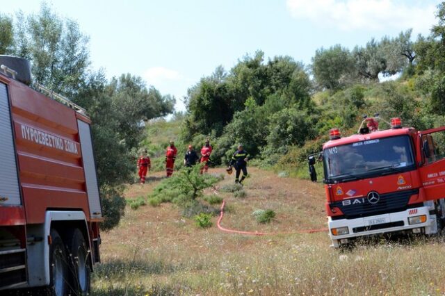 Σε εξέλιξη πυρκαγιά στο άλσος Συγγρού