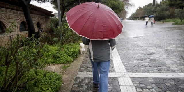 Καταιγίδες και χαλάζι και σήμερα- Πέφτει η θερμοκρασία