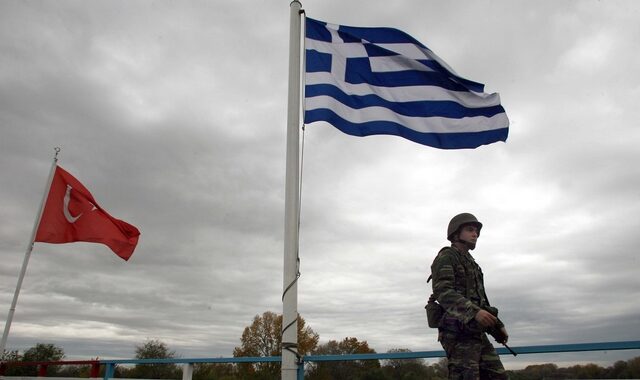 Τούρκος δημοσιογράφος πέρασε στον Έβρο και ζητά πολιτικό άσυλο