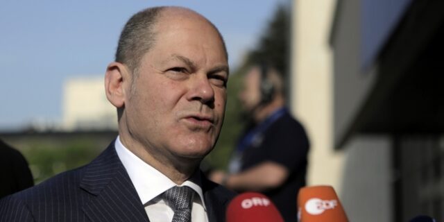 Γερμανικός Τύπος: Ο Σολτς συνεχίζει την παράδοση του Σόιμπλε