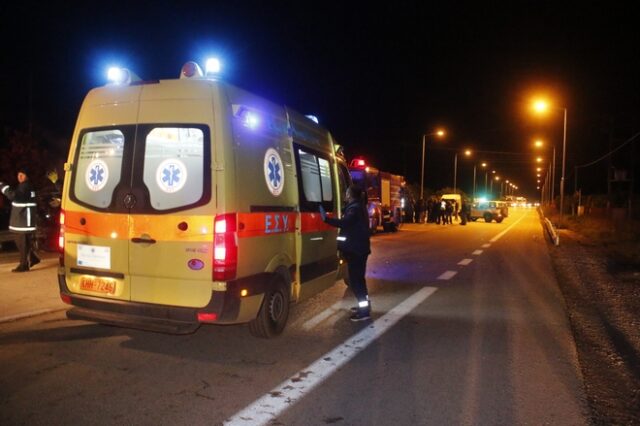 Θεσσαλονίκη: Αυτοκίνητο συγκρούστηκε με μηχανή- Ένας τραυματίας