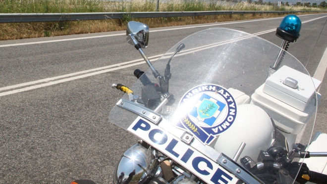 Σοβαρός τραυματισμός μοτοσικλετιστή σε τροχαίο στην εθνική Θεσσαλονίκης – Μουδανίων