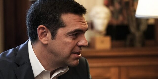Τσίπρας: “Ο ομιλητής της βράβευσης Κουρτς απολαμβάνει τον τίτλο του Μωυσή και του τσιτάχ από εγχώρια ΜΜΕ”