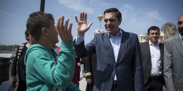 “Αλέξη, βγαίνουμε;” – “Αφού στο λέω εγώ…”