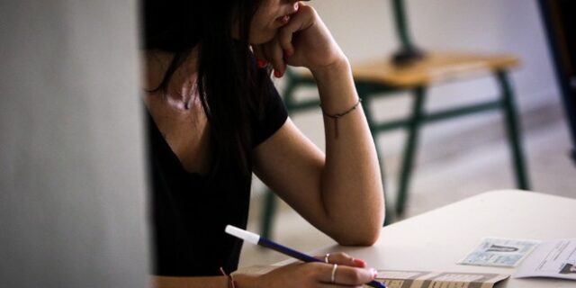 Πανελλήνιες 2018: Τα θέματα σε Μαθηματικά και Αρχαία