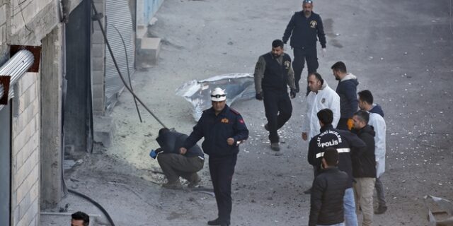 Αφρίν: Διπλή βομβιστική επίθεση με 9 νεκρούς