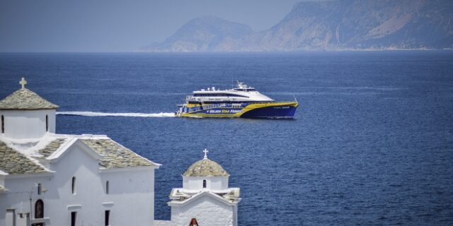 Έκπτωση 50% στα ακτοπλοϊκά των αναπληρωτών