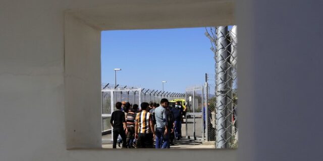 Έρχονται “στρατόπεδα συγκέντρωσης” στα Βαλκάνια με χρυσά ανταλλάγματα