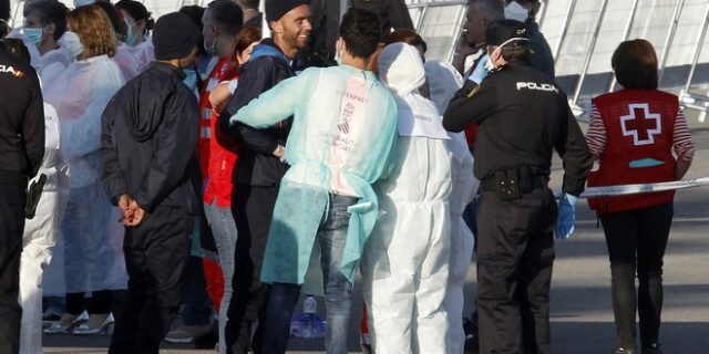 Ισπανία: Η Βαλένθια υποδέχθηκε τους πρόσφυγες του Aquarius