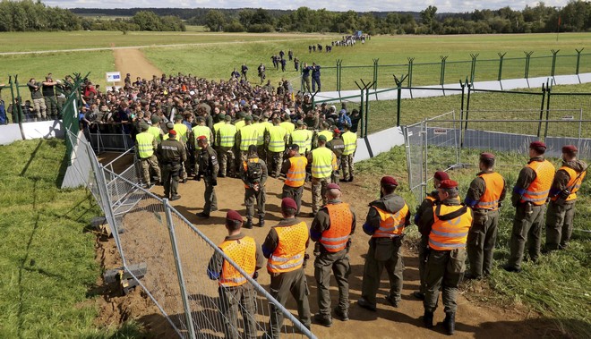 Την μεγαλύτερη έως τώρα άσκηση προστασίας συνόρων ανακοίνωσε η Αυστρία