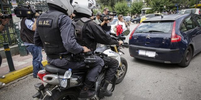 Μπαρμπαρούσης: Με το βουλευτικό από το Μεσολόγγι σε φιλικό σπίτι στην Πεντέλη