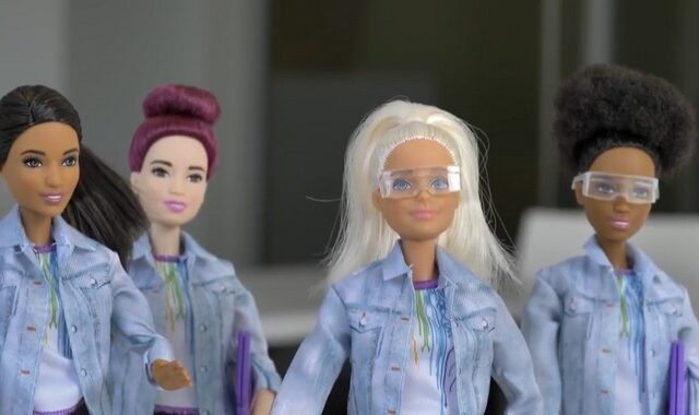 Η Barbie ξεκινά καριέρα στη ρομποτική μηχανική
