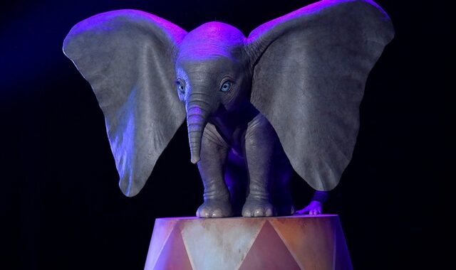 Το συγκινητικό πρώτο τρέιλερ του Dumbo