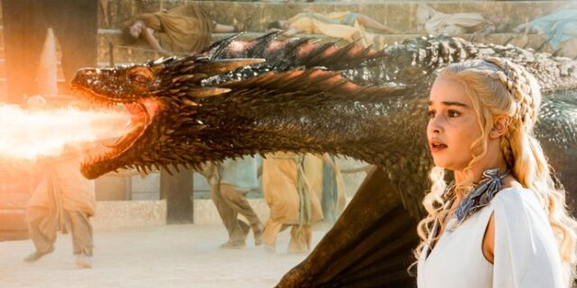 Emilia Clarke: Με τσάκισε το τέλος του Game of Thrones