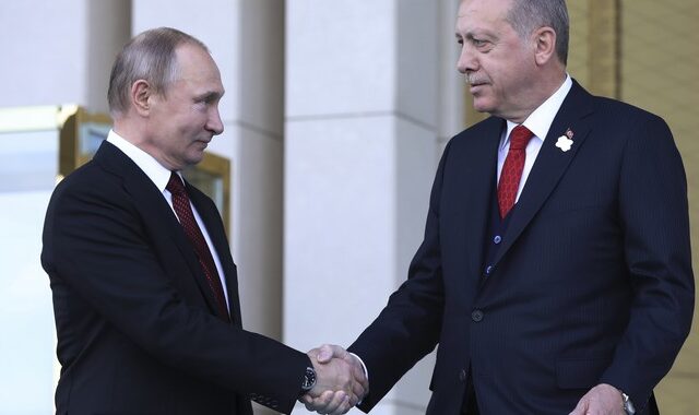 Συνάντηση Πούτιν – Ερντογάν εν μέσω έντασης με ΗΠΑ για τους S-400