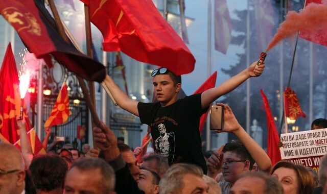 Δημοψήφισμα Σκόπια: Νοθεία καταγγέλλει η αντιπολίτευση