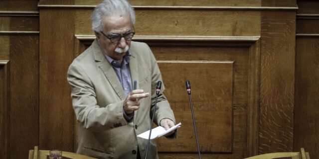 Γαβρόγλου: Καταργούμε το βασικό εργαλείο των απολύσεων στην εκπαίδευση
