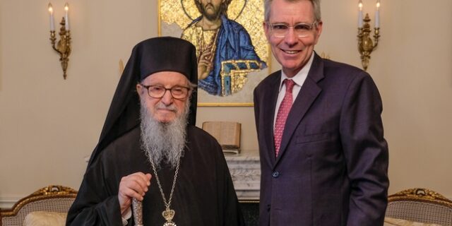 Συνάντηση του αμερικανού πρέσβη Τζέφρι Πάιατ με τον Αρχιεπίσκοπο Αμερικής Δημήτριο