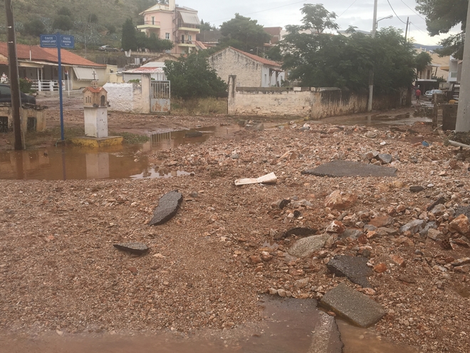 Εξαφανίστηκε ο δρόμος στη Μαγούλα