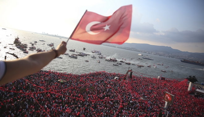 Εκλογές στην Τουρκία: Πλημμύρισε η Σμύρνη από υποστηρικτές του Ιντζέ