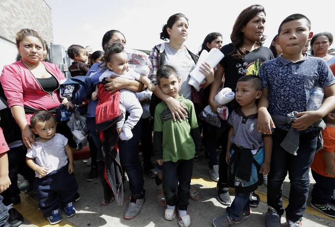 ΗΠΑ: 522 παιδιά επανασυνδέθηκαν με τους παράτυπους μετανάστες γονείς τους