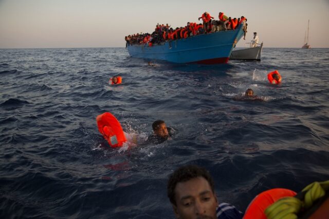 Ιταλία: “Απαγορευτικό” σε πλοίο ΜΚΟ που συμμετέχει σε επιχειρήσεις διάσωσης