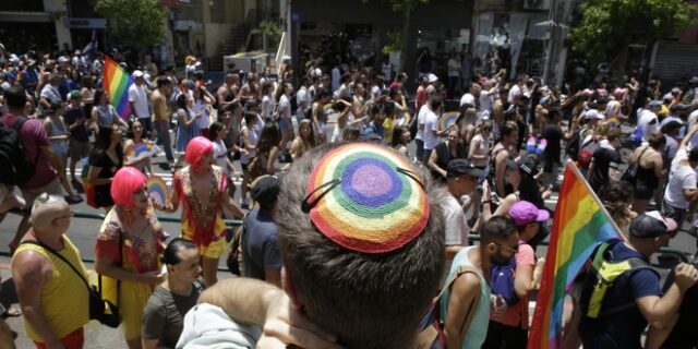 Gay Pride στο Ισραήλ: 250.000 άνθρωποι παρέλασαν στο Τελ Αβίβ