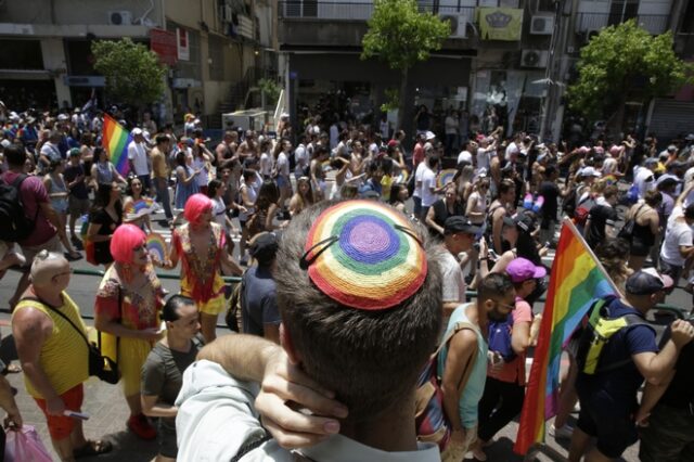 Gay Pride στο Ισραήλ: 250.000 άνθρωποι παρέλασαν στο Τελ Αβίβ