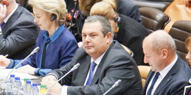 Απαντήσεις από τον Τούρκο υπουργό Άμυνας ζήτησε στο ΝΑΤΟ ο Καμμένος